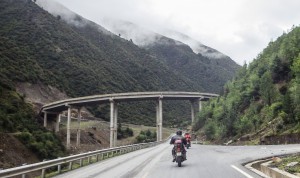 China motorcycle tour headed towards Yunnan province