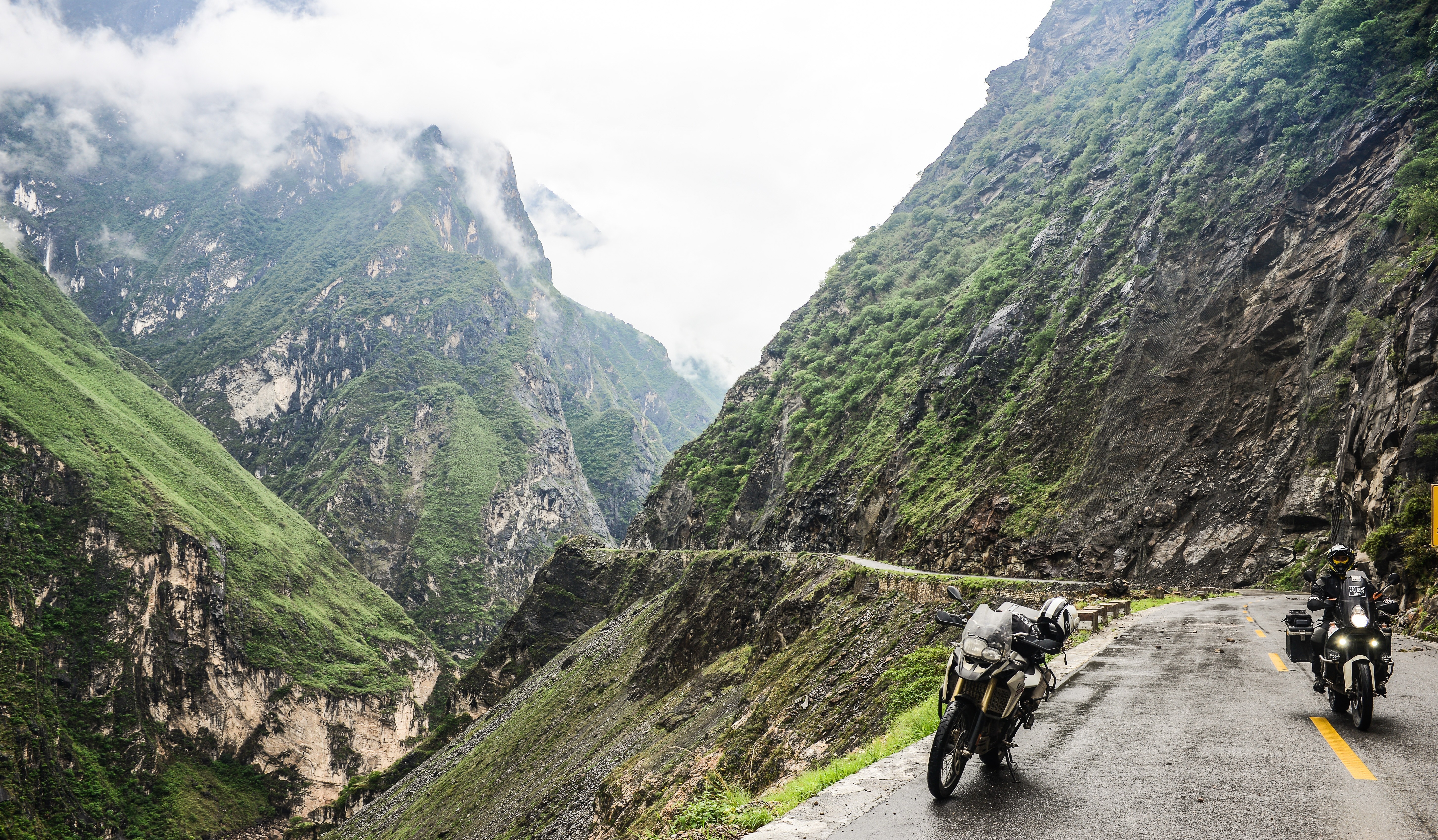 Thailand to Tibet, China motorcycle tours with Motoasia. Ride across Tibet and Himalayan mountain passes in one of the best motorcycle tours in Asia.