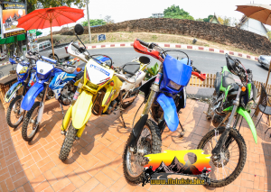 Suzuki DRZ 400 for an offroad motorcycle tour